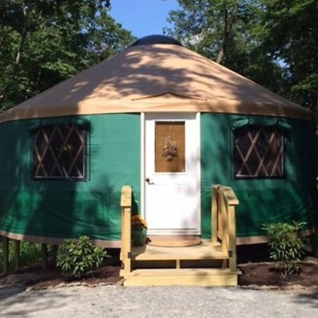 Circle M Camping Resort 16 Ft. Yurt 1 Lancaster Eksteriør billede